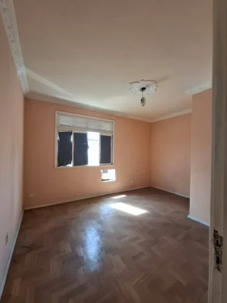 Imagem Vendo Apartamento tipo casa em vila na praça Seca,2 quartos com vaga 91m2