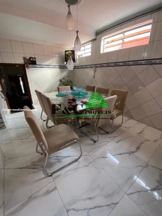 Imagem Casa para Venda em Limeira, Jardim Planalto, 3 dormitórios, 1 suíte, 2 banheiros, 3 vagas