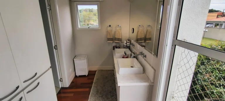Imagem Casa em condominio fechado, 4 dormitórios, Santa Felicidade