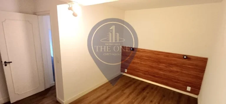 Imagem Imperdível oportunidade de adquirir uma casa de luxo no Sumaré, São Paulo-SP: 4 quartos, 2 suites, 2 salas, 3 banheiros, 2 vagas, 170m²!