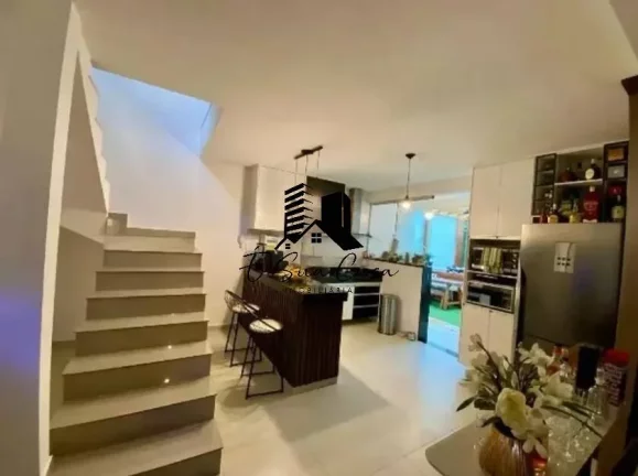 Imagem Casa à Venda em condomínio 2 Quartos Bairro Cabral Contagem MG