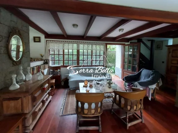 Imagem Casa com 3 dormitórios à venda, 200 m² por R$ 1.290.000,00 - Parque do Ingá - Teresópolis/RJ