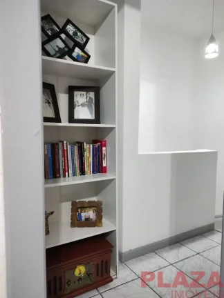 Imagem Sobrado Mobiliado em Condomínio Fechado – 2 Quartos | Área Privativa | Lazer Completo | Próx. Praia Brava e Amores | Balneário Camboriú