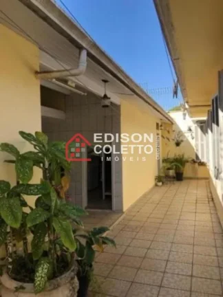 Imagem Casa a venda com vocação comercia!! Excelente oportunidade de Negocio!!!