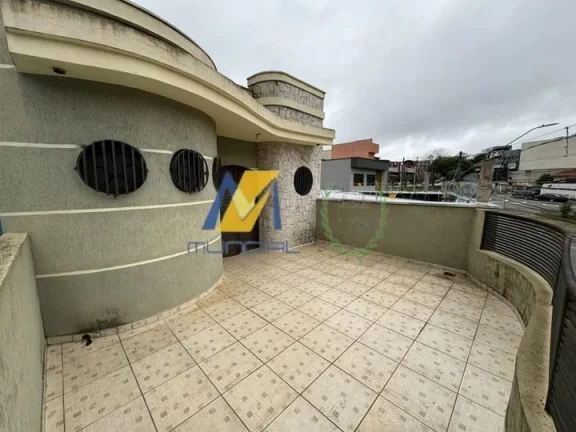 Imagem Sobrado à Venda com 264m², 4 dormitórios, 1 suíte, 2 salas e 2 vagas!!!
