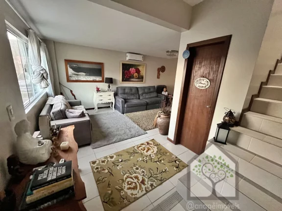 Foto do imóvel: Casa Individual no Residencial Norbecker – 3 Dormitórios e Quintal com Churrasqueira