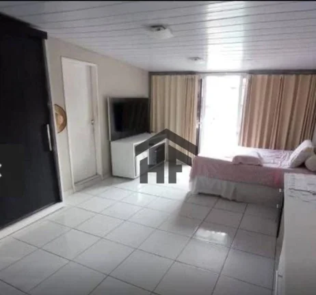 Imagem Casa com 5 Quartos, localizada no Monteiro - Recife/PE. À Venda