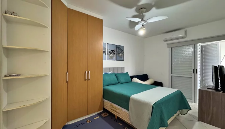 Imagem Apartamento com 3 dormitórios à venda, 100 m por R$ 2.650.000,00 - Riviera