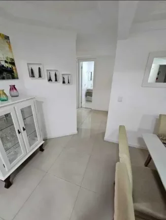 Imagem Apartamento quadra mar com 3 dormitórios sendo 1 suíte e 2 vagas de garagem Balneário Camboriú/SC