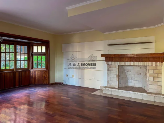 Imagem Casa 4 Suítes à Venda em Campos do Jordão | Condomínio com 10 Casas