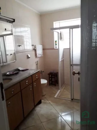 Imagem Casa para venda, 4 quarto(s), Bairro Medianeira, Porto Alegre/RS. - CA2714