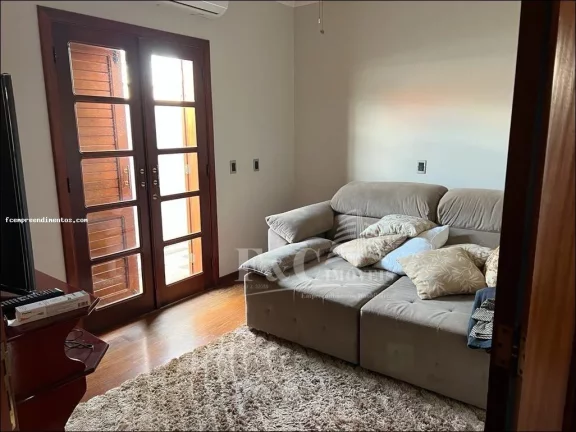 Imagem Casa para Venda em Iracemápolis, Centro, 3 dormitórios, 1 suíte, 2 banheiros, 4 vagas