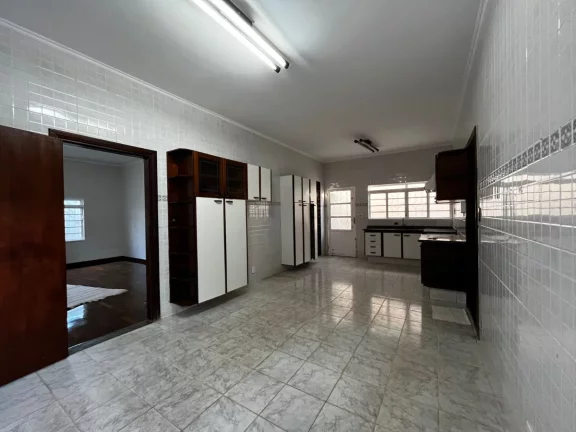 Imagem Casa tipo para venda em Prolongamento Jardim Doutor Antônio Petráglia com 3 quartos, sendo 1 suíte, 183m2