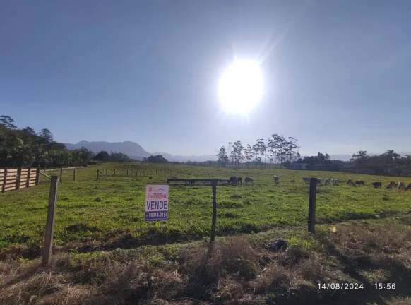 Imagem Terreno à venda no bairro Rio Bonito (Pirabeiraba) em Joinville/SC