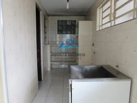 Imagem Casa Térrea à Venda no Centro de Carapicuíba
