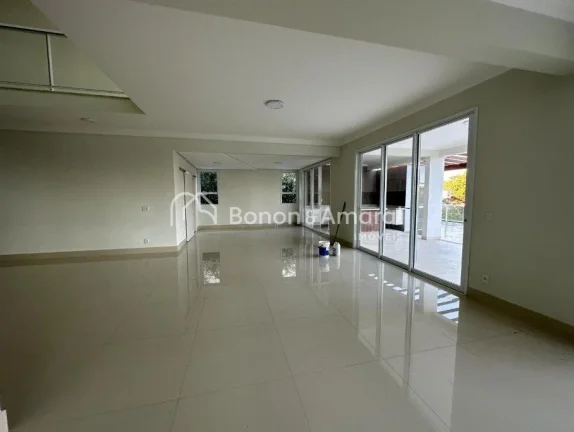 Imagem Excelente Casa à Venda em Valinhos - SP

Esta casa está situada em uma localização privilegiada,...