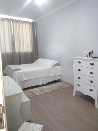 Imagem Lindíssimo sobrado com 3 suítes e acabamento de padrão – Conforto e sofisticação em cada detalhe!