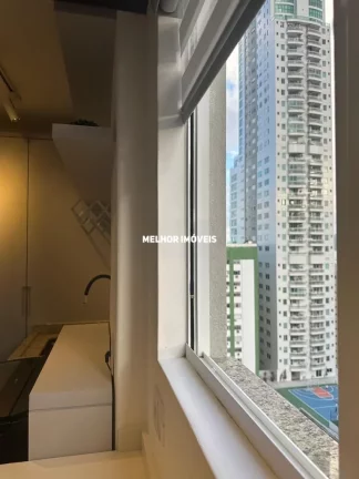 Imagem Apartamento à venda com 03 Dormitórios sendo 02 suítes, mobiliado e equipado localizado na Quadra Mar