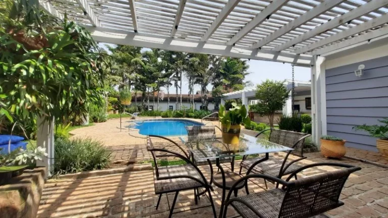 Vende- Casa Condominio Cabreúva-SP