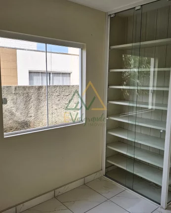Imagem Casa Padrão com Ático