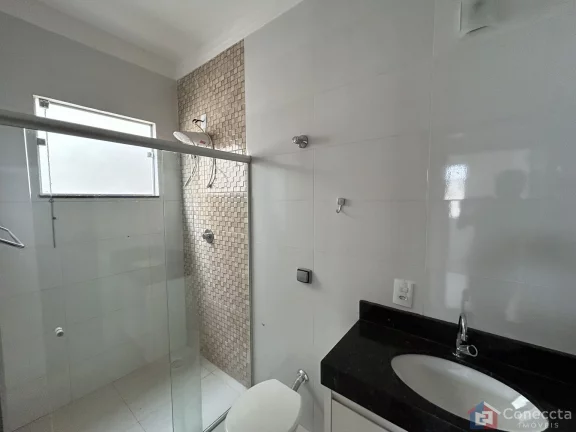 Imagem Casa à Venda no Bairro Afonso Queiroz, Patos de Minas - 3 Dormitórios e Espaço Gourmet