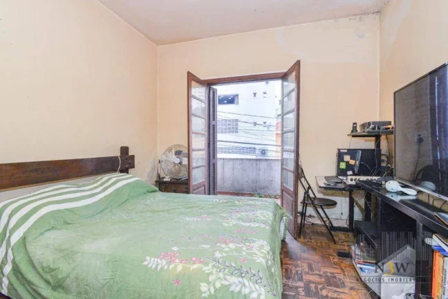 Imagem Casa à venda no Alto da Lapa São Paulo SP com 3 dormitórios, 1 suíte, 2 vagas de garagem e 120m².