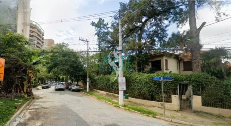 Imagem Casa/Sobrado à Venda em Perdizes - São Paulo/SP.