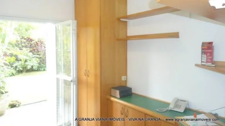 Imagem Casa com 3 dormitórios à venda, 280 m² por R$ 1.070.000,00 - Granja Viana