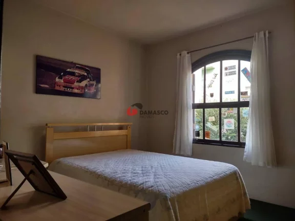 Imagem Sobrado para Locação 4 Quartos, 1 Suite, 5 Vagas, 370M², Vila Metalúrgica, Santo André - SP