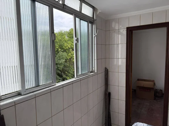 Imagem Apartamento para Locação com 3 Dormitórios e Suíte - 66 m²