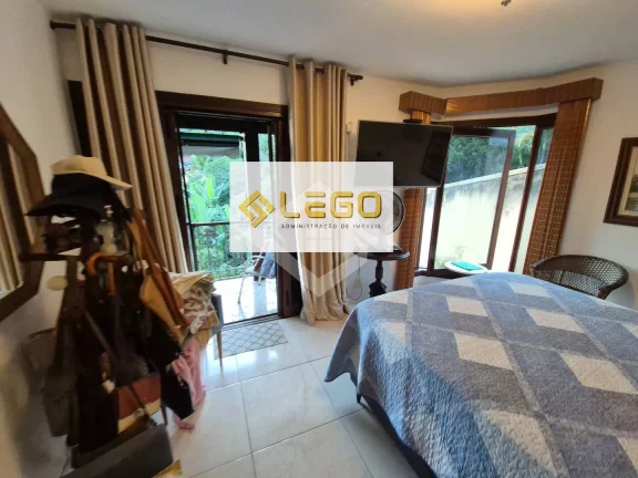 Imagem Excelente casa em condomínio fechado em Jacarepaguá