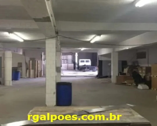Imagem Galpão para Locação em RIO DE JANEIRO, Parada De Lucas, 2 banheiros