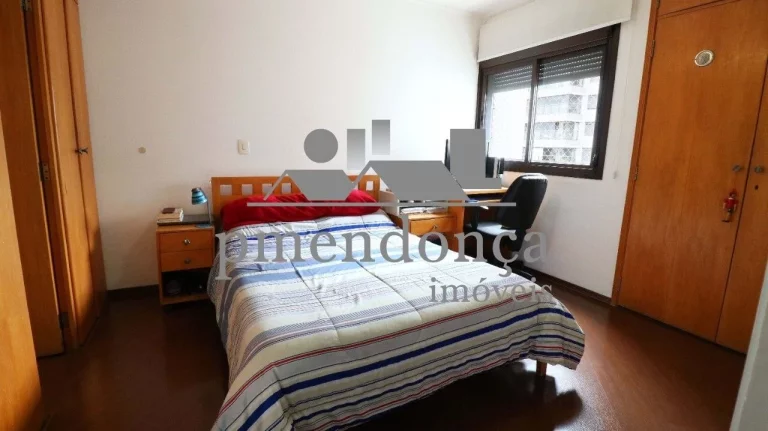 Imagem Excelente apartamento com 80m², reformado, na Vila Madalena.