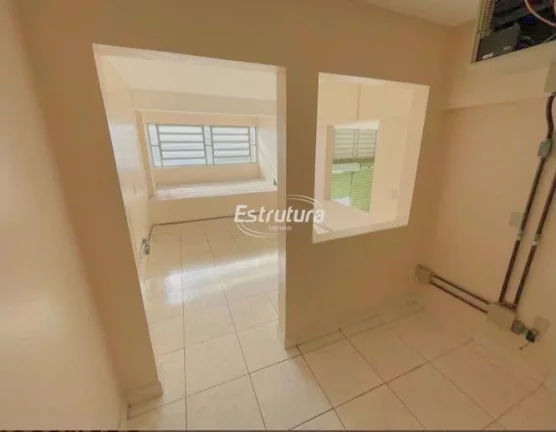 Sala comercial de 326 m² na Presidente Vargas