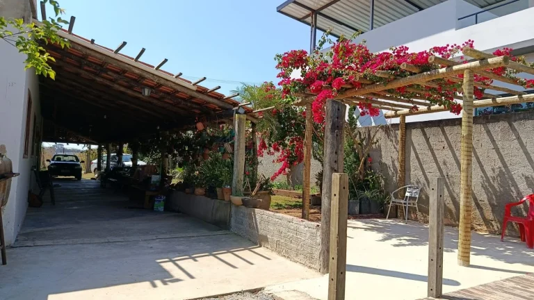 Imagem Chácara à venda em Araçoiaba da Serra-SP, Bairro Cercado, 2 quartos, 1 suíte, 1 sala, 2 banheiros, 6 vagas, 1.100m².