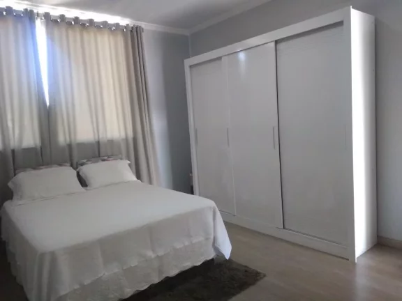 Imagem Lindíssimo sobrado com 3 suítes e acabamento de padrão – Conforto e sofisticação em cada detalhe!