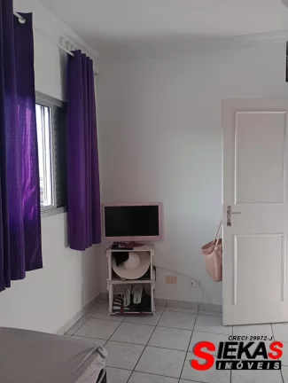 Imagem Excelente oportunidade de apartamento para locação no Caiçara, Praia Grande-SP: 1 quarto, 1 sala, 1 banheiro e 1 vaga de garagem!