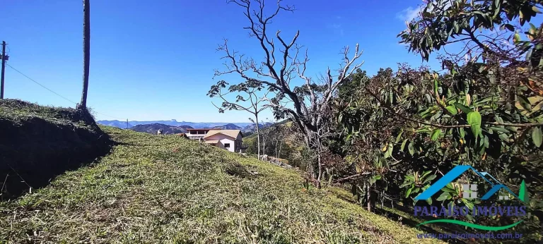 Imagem Terreno a venda em Gonçalves com vista para a Pedra do Baú.