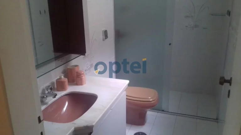 Imagem Apartamento mobiliado com 4 dormitórios (3 suítes), 2 vagas cobertas, 170 m² a duas quadras da praia da Enseada - Guarujá