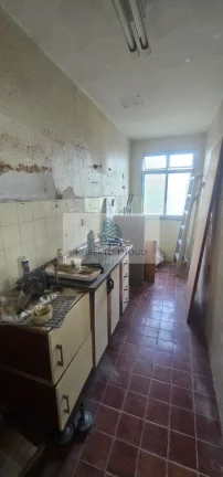 Imagem Excelente oportunidade de investimento: Apartamento à venda em Rio de Janeiro-RJ, bairro Camorim, 2 quartos, 1 sala, 1 banheiro, 1 vaga de garagem, 50m².