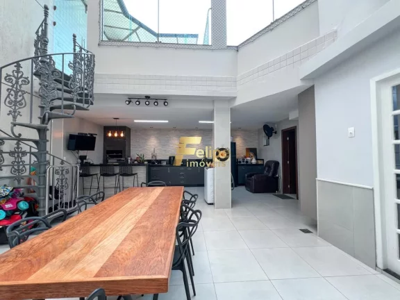 Imagem EXCELENTE OPORTUDADE CASA DUPLEX DE 05 QUARTOS E UMA SUÍTE MASTER NO BAIRRO REPÚBLICA EM VITÓRIA/ES!