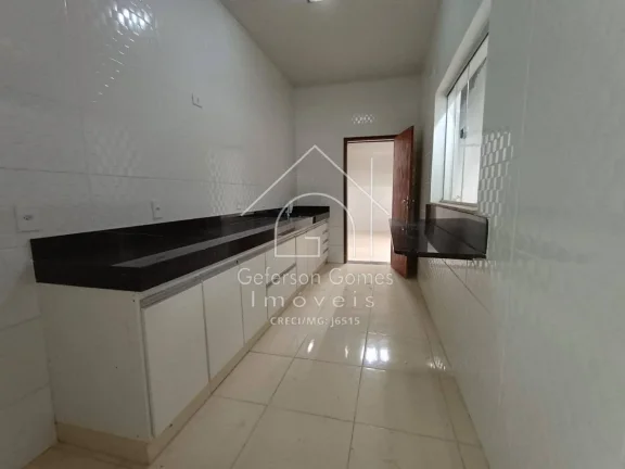 Imagem Casa com 3 quartos à Venda, Nicolini - Mantena