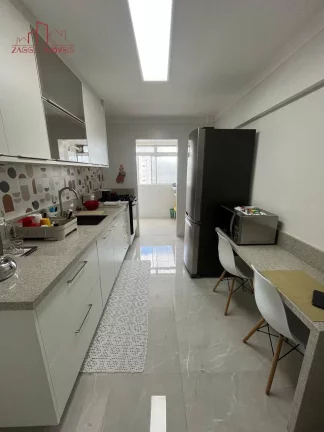 Imagem Apartamento Reformado - 2 Dorms - 2 Vagas - Vila Cruzeiro
