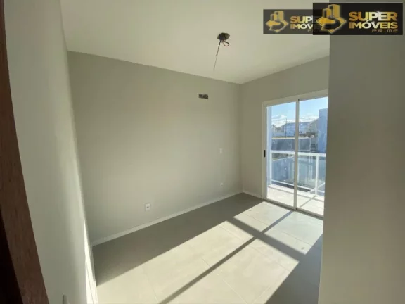 Imagem Casa Sobrado para Venda em Laranjal Pelotas-RS - 2553