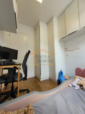 Imagem Apartamento com 40 m². Possui 2 dormitórios, 1 banheiro, piso em porcelanato em todos os ambientes...
