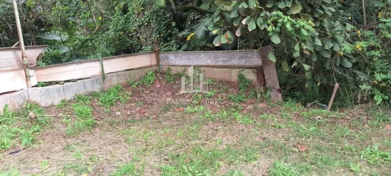 Imagem Terreno de 3.323m², Plano, Galpão pequeno, Saída para esgoto no Sampaio Vidal, Mauá-SP