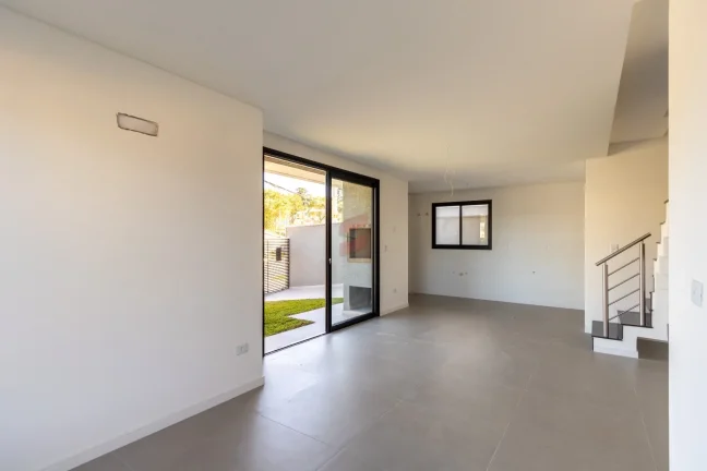 Imagem SOBRADO com 3 dormitórios à venda com 161.7m² por R$ 1.099.000,00 no bairro Pilarzinho - CURITIBA / PR