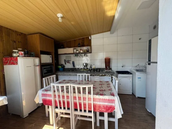 Imagem Casa 2 quartos sendo 1 Suíte e Sala bem Ampla