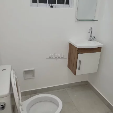 Imagem Sobrado comercial com 300 metros quadrados de terreno e 230 metros quadrados de área construída, 2...