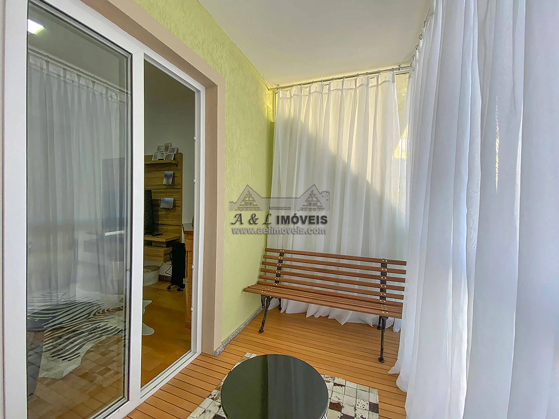Imagem Apartamento à venda em Campos do Jordão - Com vista panorâmica